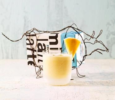 2015-09-buttermilch-ananas-shake